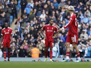 Liverpool Terdepak, Slot: Hal Bagusnya Cuma Tak Kebobolan Lebih Banyak