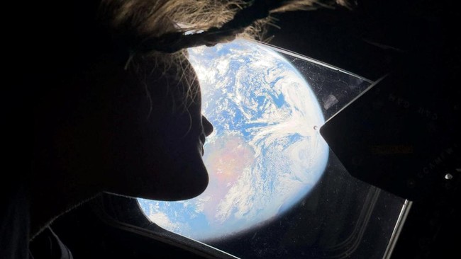 Gambaran Dramatis Bumi Dipotret Astronot dari Luar Angkasa
