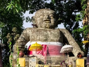 Sejarah dan Makna Patung Bayi di Jalan Raya Sakah Gianyar