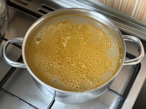 Bukan Cuma Air Mineral, 5 Cairan Ini juga Ampuh Bantu Hidrasi Tubuh