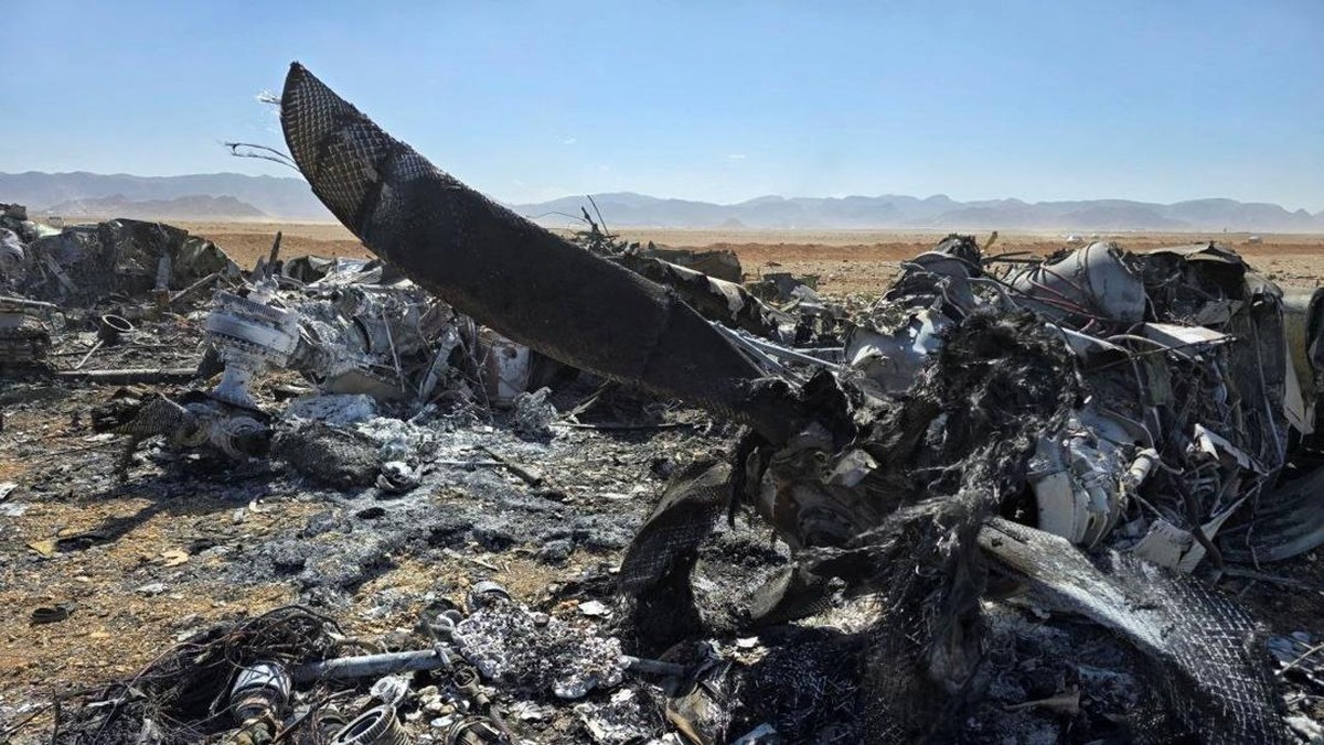 Diam-Diam China Disebut Bantu Iran Tembak Jatuh Jet Tempur AS