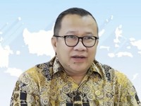 Kepala Eksekutif Pengawas Inovasi Teknologi Sektor Keuangan, Aset Keuangan Digital, dan Aset Kripto OJK, Adi Budiarso saat Konferensi Pers Asesmen Sektor Jasa Keuangan dan Kebijakan OJK Hasil RDKB Maret 2026. (YouTube/Otoritas Jasa Keuangan)