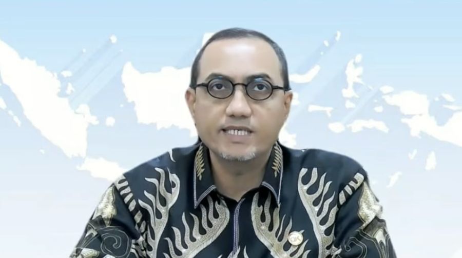 Kepala Eksekutif Pengawas Pasar Modal, Keuangan, Derivatif dan Bursa Karbon OJK, Friderica Widyasari Dewi saat Konferensi Pers Asesmen Sektor Jasa Keuangan dan Kebijakan OJK Hasil RDKB Maret 2026. (YouTube/Otoritas Jasa Keuangan)