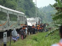 KA Bangunkarta Anjlok di Bumiayu, Jalur Lumpuh Total-KA Ini Dibatalkan
