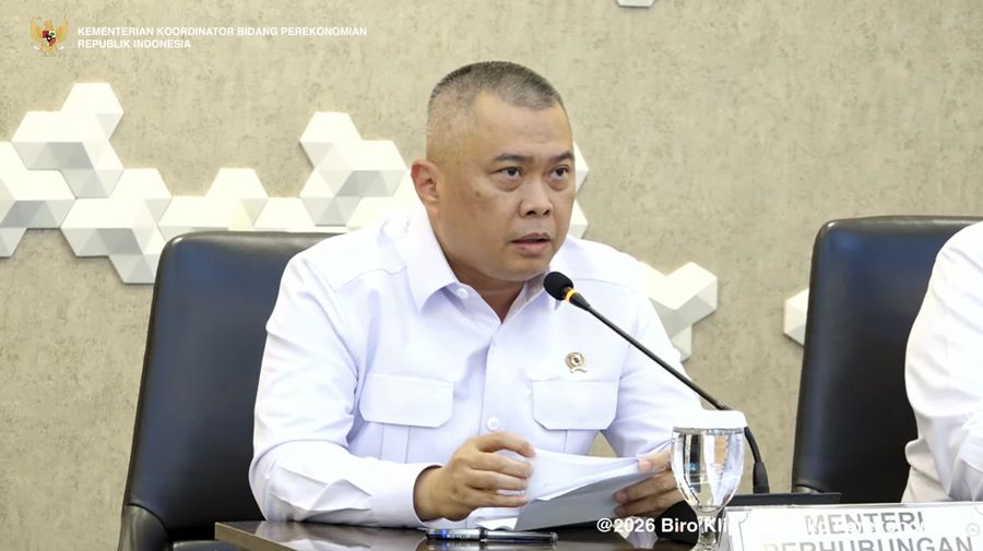 Menteri Perhubungan (Menhub) Dudy Purwagandhi saat menyampaikan Konferensi Pers terkait Kebijakan Transportasi dan BBM di Jakarta, Senin (6/4/2026). (Tangkapan Layar Youtube/PerekonomianRI)