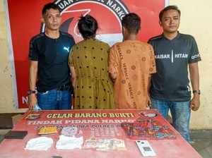 Jualan Sabu, Pasutri Bima Ditangkap di Rumahnya Saat Menunggu Pembeli