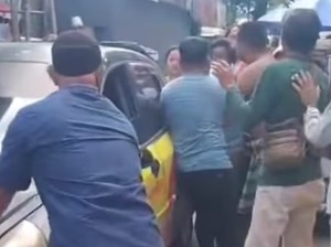 Balita di Sunu Makassar Ditabrak Mobil Saat Menyeberang, Sopir Nyaris Dimassa