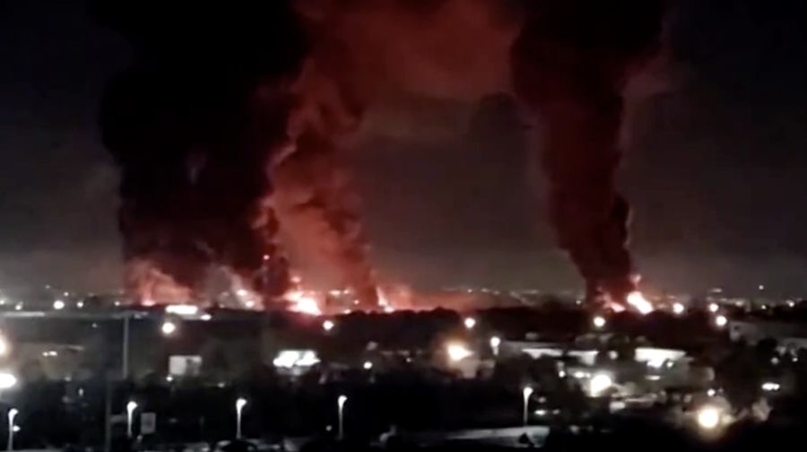 Dalam beberapa jam terakhir, bandara di beberapa kota, termasuk Teheran dan Urmia, menjadi sasaran serangan rudal dan pesawat tak berawak dari AS dan Israel. (Tangkapan Layar Video Reuters/SOCIAL MEDIA)