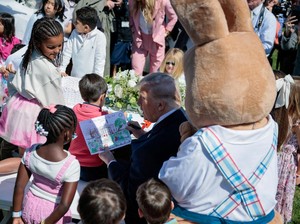 Video: Trump Roasting Biden di Depan Anak-anak saat Acara Paskah