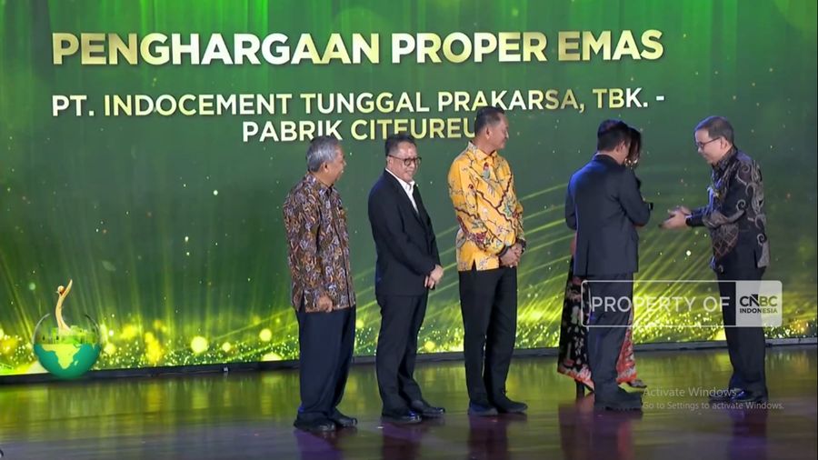 Indocement Raih Anugerah Lingkungan PROPER EMAS 2025
