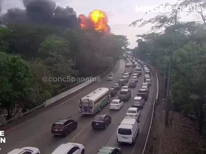 Video: Jembatan Amerika di Panama Ditutup gegara Truk Tangki Meledak