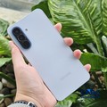 Samsung Galaxy A57. (CNBC Indonesia/Intan Rakhmayanti)