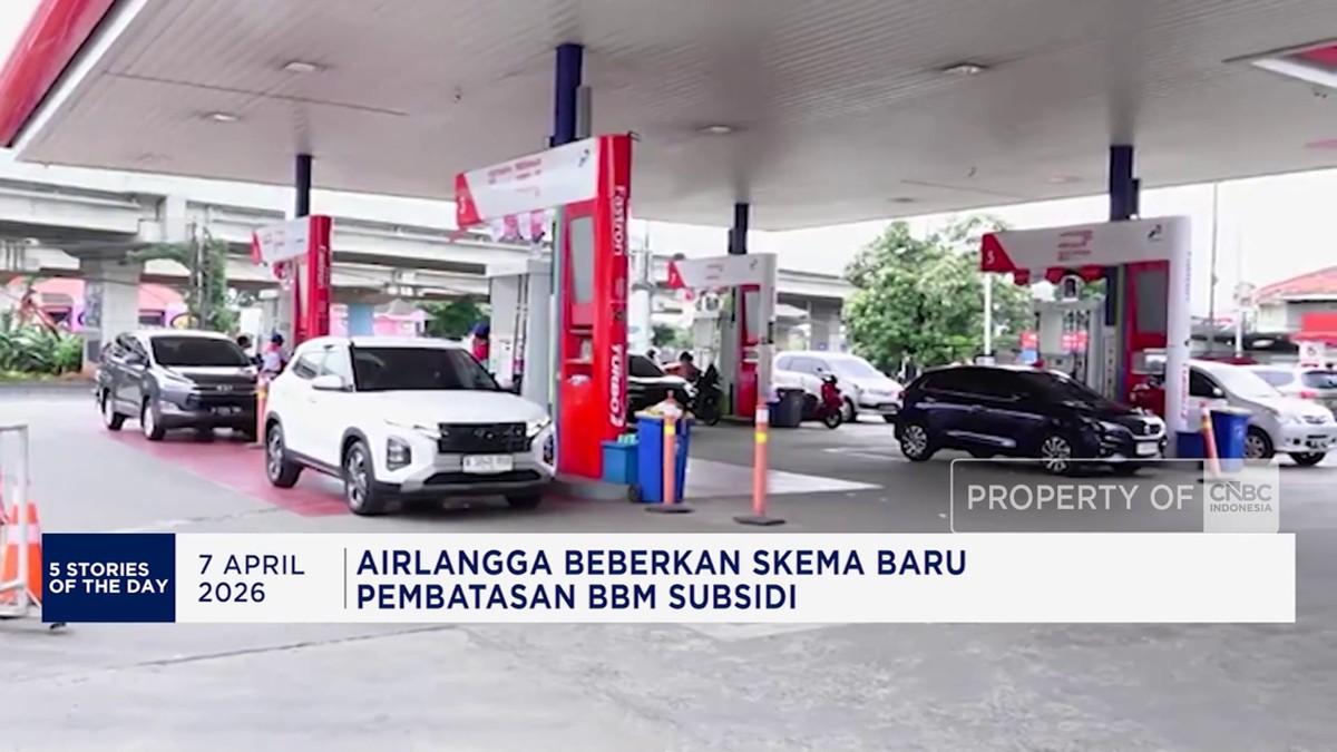 Video: Pembatasan BBM Subsidi - Kapal Malaysia Lewati Selat Hormuz