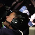 Astronot Badan Antariksa Kanada (CSA) dan Spesialis Misi Artemis II, Jeremy Hansen, mengambil foto melalui jendela pesawat ruang angkasa Orion selama penerbangan lintas Bulan oleh kru Artemis II pada 6 April 2026. Foto dirilis pada 7 April 2026. (NAS