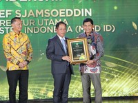 Pimpin Inovasi Berkelanjutan, Maroef Sjamsoeddin Raih Green Leadership