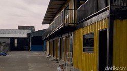 Grebek Dealer Motor MBG di Grogol, Kok Ada Dapurnya?