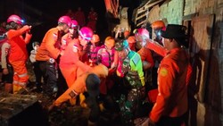 5 Orang Tewas Akibat Longsor di Sibolangit