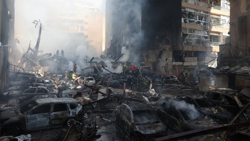 Keruakan usai serangan Israel di Beirut, Lebanon, Rabu (8/4/2026). (REUTERS/Mohamed Azakir)
