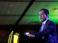 Menteri Lingkungan Hidup/Kepala Badan Badan Pengendalian Lingkungan Hidup, Hanif Faisol Nurofiq menyampaikan arahan dalam acara Anugrerah Lingkungan Proper di Sasono Langen Budoyo, TMII, Jakarta, Selasa (7/4/2026). (CNBC Indonesia/Muhammad Sabki)