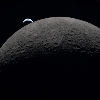 Fenomena Bumi Terbenam, Matahari Hilang Gelap Tertutup Bulan