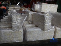 Penjualan tahu dan tempe di Pasar Minggu, Jakarta. (CNBC Indonesia/Muhammad Sabki)