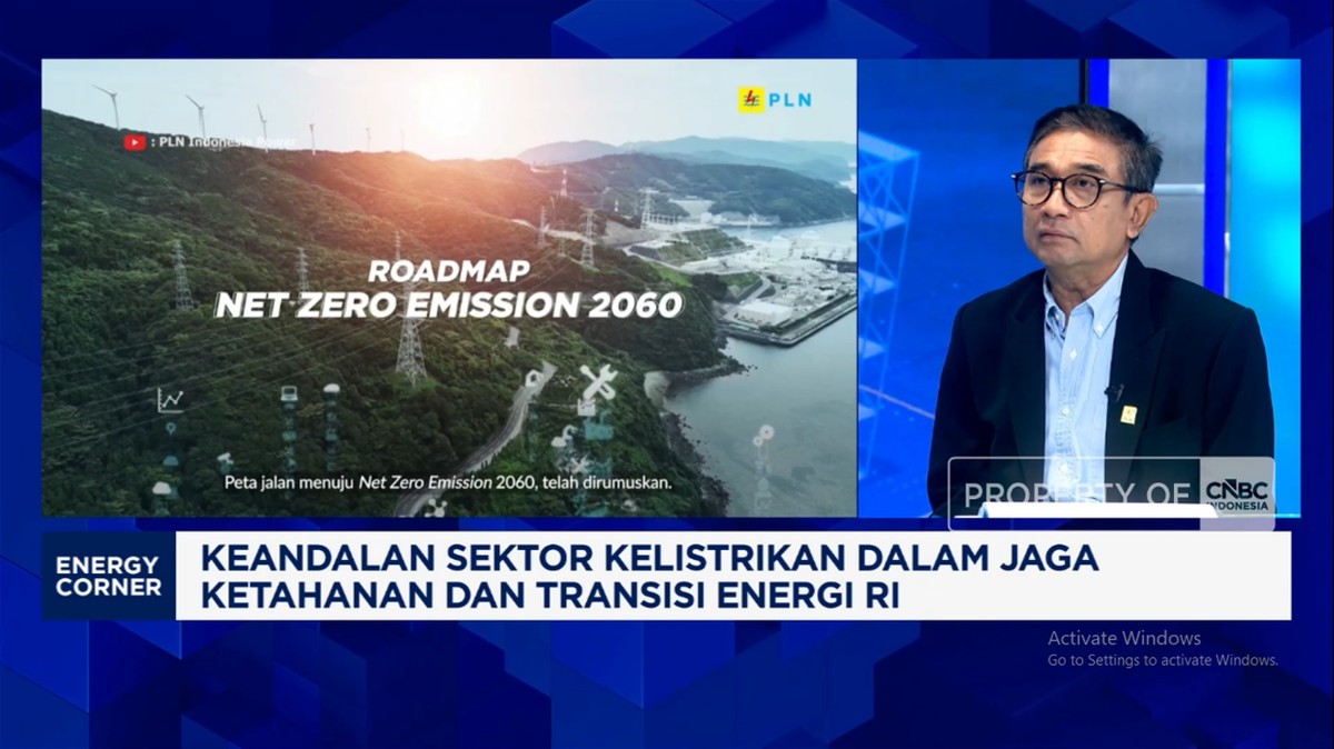 Video: Setop Bangun PLTU Batu Bara, PLN IP Kejar PLTS 1 GW - PLTBm