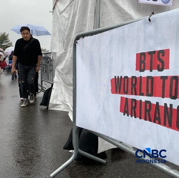 BTS Memulai Tur Dunia, Fans dari Berbagai Negara Penuhi Seoul