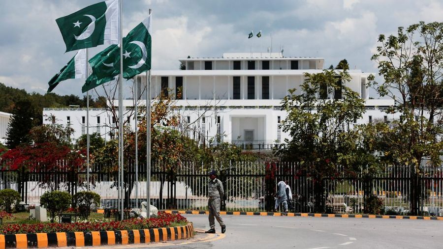 Islamabad memperketat keamanan, menyatakan libur dua hari menjelang pembicaraan AS-Iran, Kamis (9/4/2026). (REUTERS/Asim Hafeez)