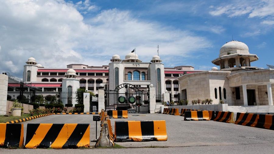 Islamabad memperketat keamanan, menyatakan libur dua hari menjelang pembicaraan AS-Iran, Kamis (9/4/2026). (REUTERS/Asim Hafeez)