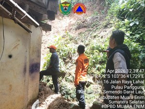 Hujan di Muara Enim Sebabkan Longsor, Dua Rumah Warga Terdampak
