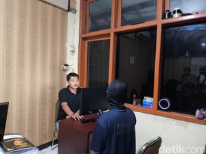 Tipu Daya Dukun Kuningan Modus Buang Aura Negatif, Malah Beraksi Asusila