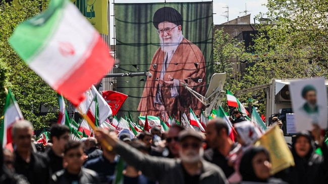 Update Perang AS-Iran: Gencatan Senjata Buyar, Warning di Selat Hormuz