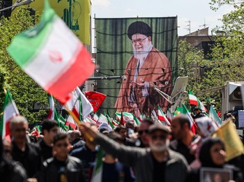 Iran Mulai Melemah, Perang Buat Warga Teriak Susah