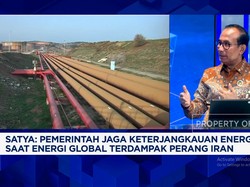 Video: Jurus RI "Berebut" Minyak Mentah & BBM Impor Saat Harga Terbang