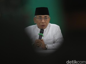 Video Gus Yahya: Stop Lihat Perang Seperti Nonton Bola!