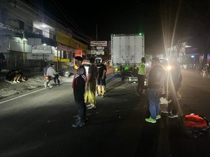 Hantam Truk Tronton di Bypass Soekarno Tabanan, Pengendara NMax Tewas