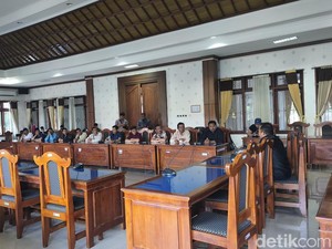 Nilai Ganti Rugi Shortcut Beda Jauh, Warga Pegayaman Geruduk DPRD Buleleng