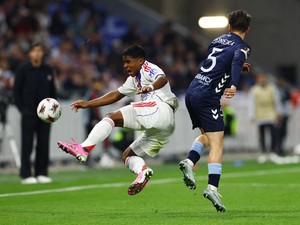 Performa Menurun, Endrick Disemprot Pelatih Lyon