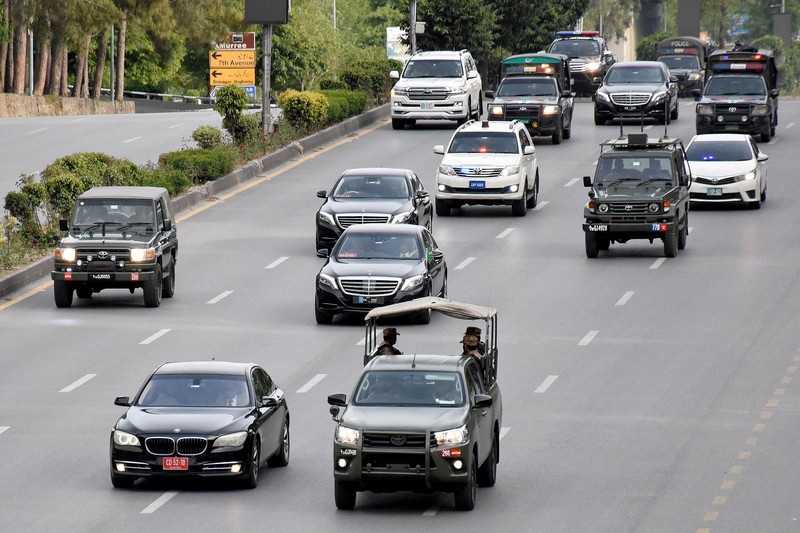 Pakistani Rangers patrol near the President's house, as Pakistan prepares to host the U.S. and Iran for peace talks, in Islamabad, Pakistan, April 10, 2026. REUTERS/Asim Hafeez