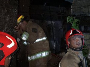 Kebakaran Toko Servis Elektronik di Bogor Picu Ledakan, Api dari Basement