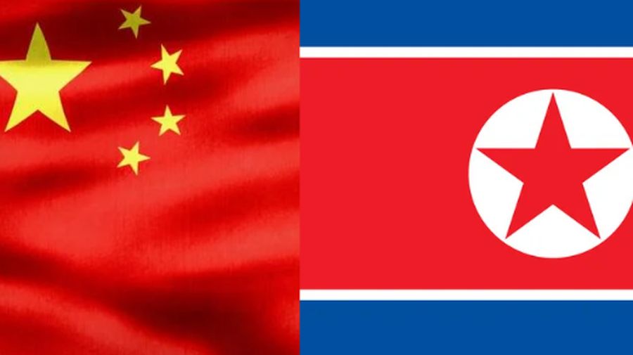 Kolase Bendera China-Korea Utara. (Ist)