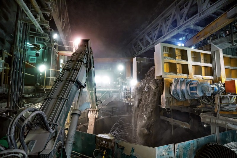 Area tambang terbuka Grasberg dan tambang bawah tanah Deep Mill Level Zone (DMLZ), PT Freeport Indonesia (PTFI). (PT Freeport Indonesia