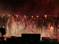 Pecah! BTS Guncang Panggung 