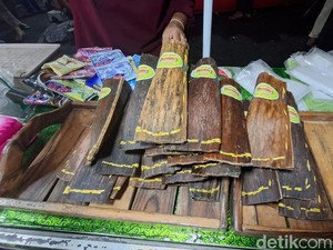 Dumbleg, Kue Khas Nganjuk Sejak Era Kolonial yang Menolak Punah