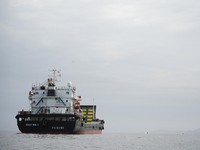 Amerika Serikat dilaporkan mencegat dan mengalihkan sejumlah kapal tanker berbendera Iran di berbagai perairan Asia.