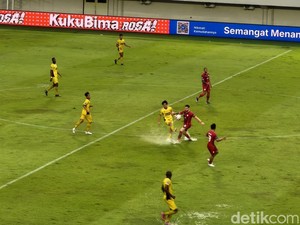 Stadion Manahan Dikritik Kayak Sawah, Persis Solo Bilang Gini