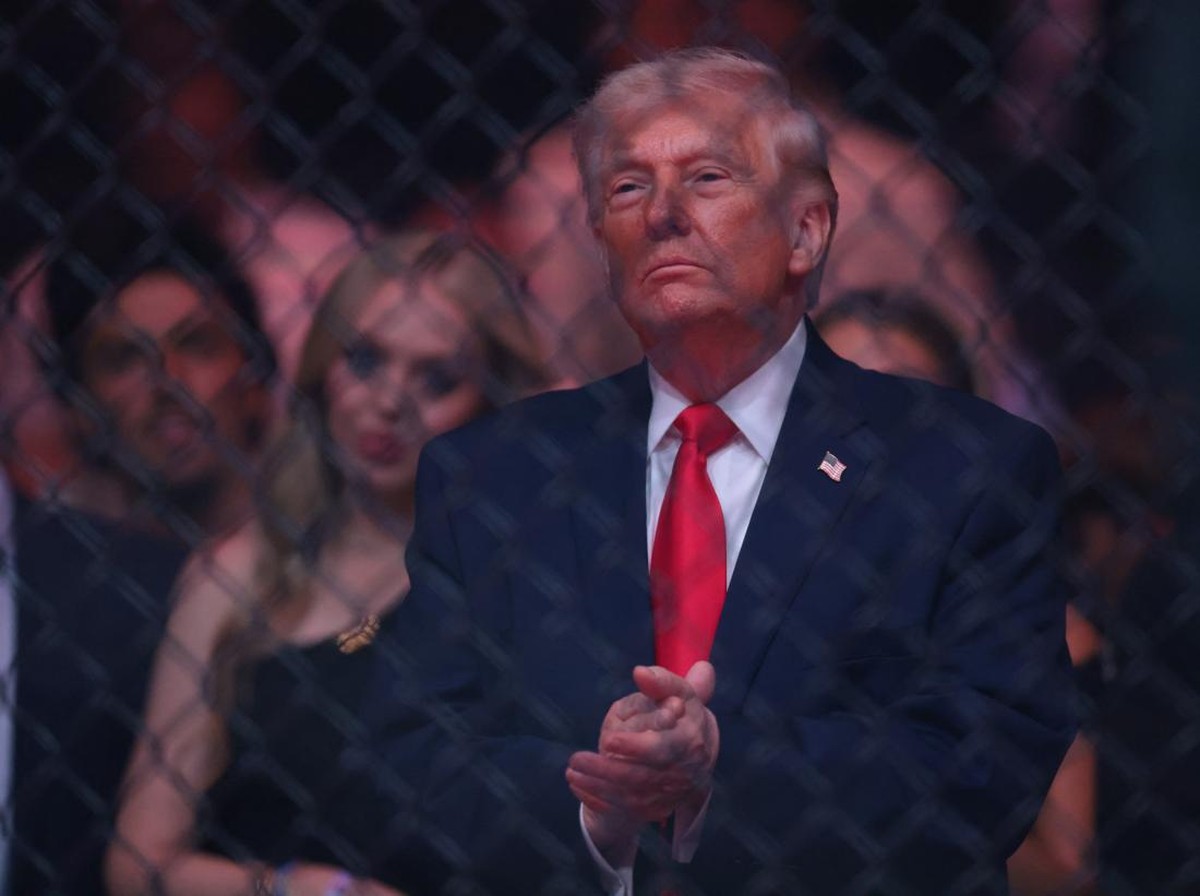 Trump Dorong Sistem Pertahanan Luar Angkasa 'Golden Dome' Lindungi AS dari Rudal