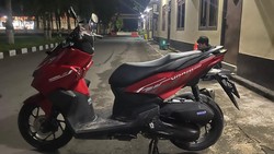 Motor-Ransel WN Skotlandia Dicuri Saat Kemah di Pinggir Jalan Sekotong