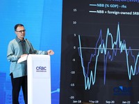 Ekonom Ungkap Fenomena Yuan Mulai Geser Dominasi Dolar di RI