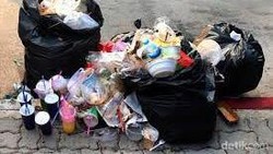 Sejak TPA Suwung Ditutup, Pelaku Usaha di Badung Pusing Urus Sampah Sendiri